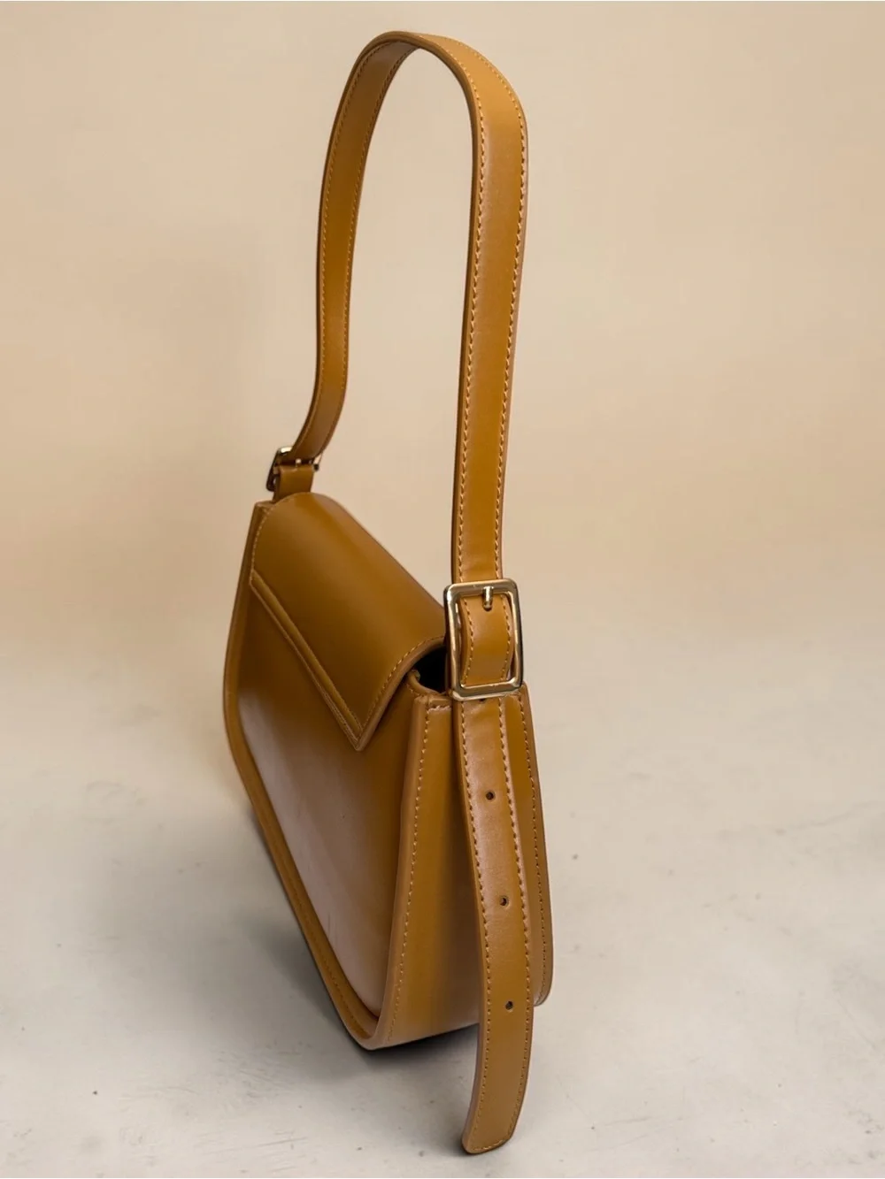 Tan Faux Leather Shoulder Bag Adjustable Strap Crossbody Minimalist Baguette